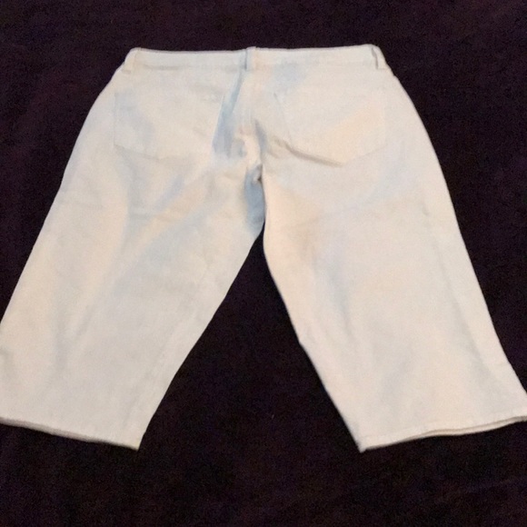 White Capris - Picture 2 of 3